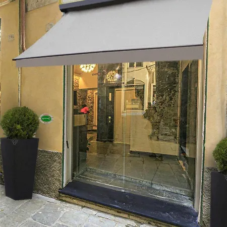 Hotell Torre Orefici 3*