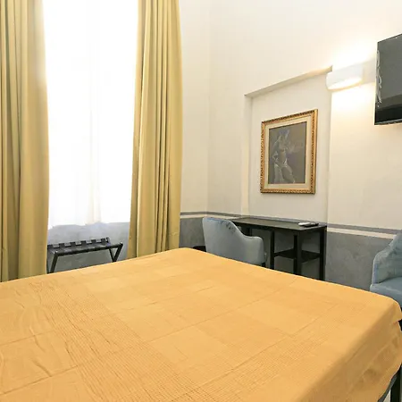 Torre Orefici מלון